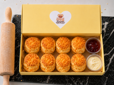 8 traditionele scones kaas (incl. jam en clotted cream)