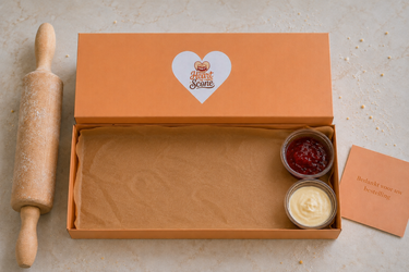 Variatie box 8 scones (incl. jam en clotted cream)